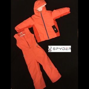 🆕🕷Spyder girls matching ski jacket and pants.